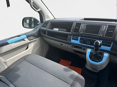  2017-vw-transporter-cotswold-for-sale-10.jpg