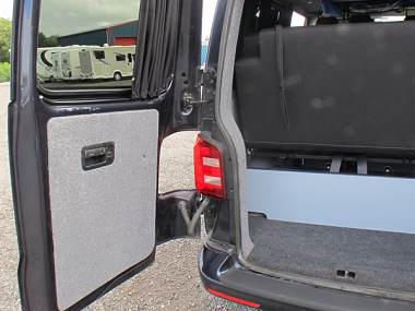  2017-vw-transporter-t6-cotswold-for-sale-15.jpg