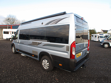  2018-autosleeper-fairford-uc5640-4.jpg