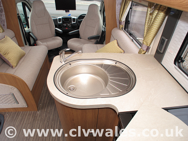  2018-autotrail-apache-632-at4176-30.jpg