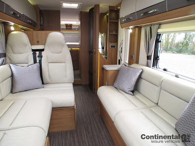  2018-autotrail-frontier-comanche-for-sale-uc5658-27.jpg