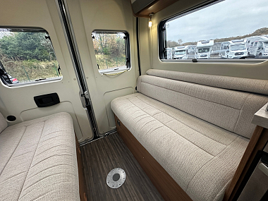 2018-autotrail-v-line-540se-for-sale-uc6175-28.jpg