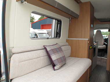  2018-autotrail-v-line-636-se-at4291-37.jpg