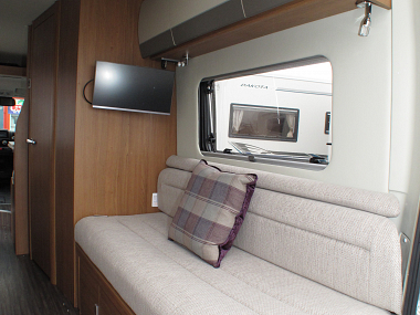  2018-autotrail-v-line-636-se-at4291-38.jpg