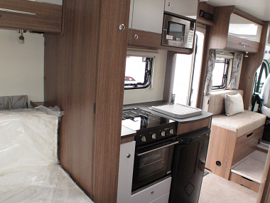  2018-bailey-advance-74-4-motorhomes-in-wales-35bm4305.jpg