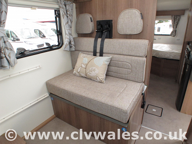  2018-bailey-advance-74-4-motorhomes-in-wales-bm4302-20.jpg