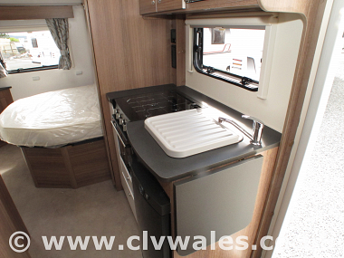  2018-bailey-advance-74-4-motorhomes-in-wales-bm4302-21.jpg