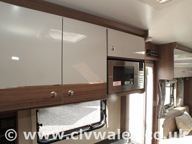  2018-bailey-advance-74-4-motorhomes-in-wales-bm4302-33.jpg