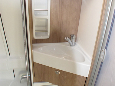  2018-carthago-malibu-charming-for-sale-uc5979-54.jpg