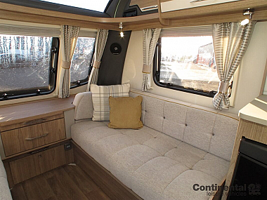  2018-coachman-vip-545-for-sale-uc5839-19.jpg