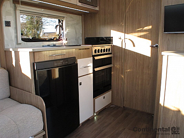  2018-coachman-vip-545-for-sale-uc5839-22.jpg