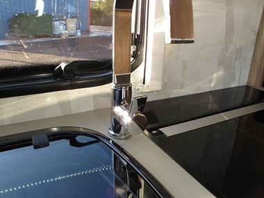  2018-coachman-vip-545-for-sale-uc5839-25.jpg