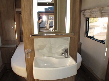  2018-coachman-vip-545-for-sale-uc5839-43.jpg