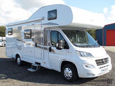 2018-hymer-carado-a464-for-sale-uc5737-9.jpg