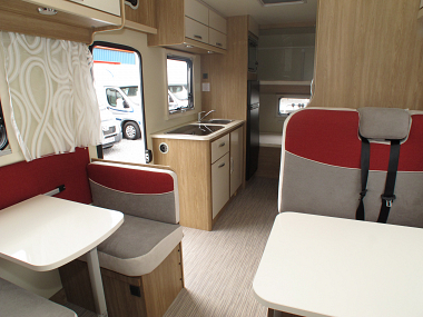  2018-rimor-seal-9-motorhome-for-sale-uc5551-54.jpg