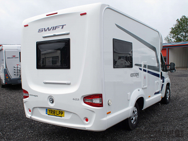  2018-swift-escape-622-for-sale-uc5731-6.jpg