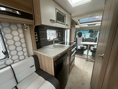  2018-swift-rio-320-for-sale-ros319-52.jpg