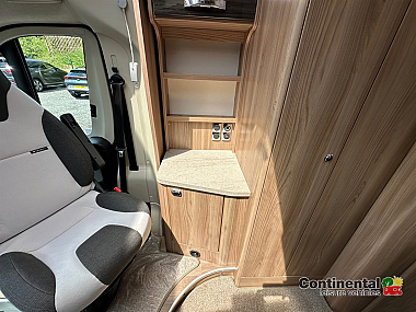  2018-swift-rio-320-for-sale-uc6245-16.jpg