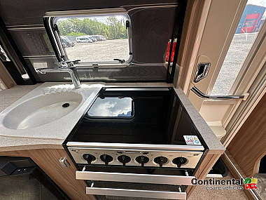  2018-swift-rio-320-for-sale-uc6245-21.jpg