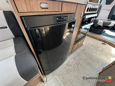  2018-swift-rio-320-for-sale-uc6245-28.jpg