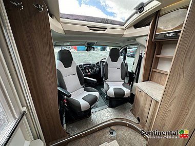  2018-swift-rio-320-for-sale-uc6245-48.jpg