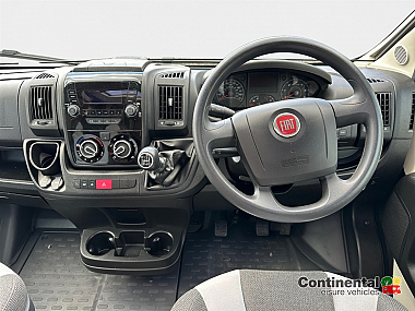  2018-swift-rio-320-for-sale-uc6245-9.jpg