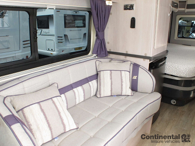  2019-autosleeper-kingham-for-sale-uc5678-25.jpg