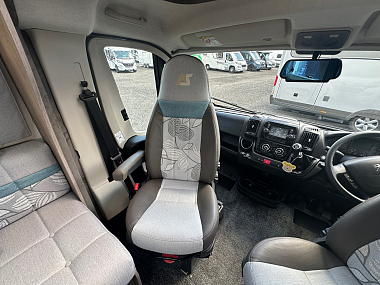  2019-autosleeper-nuevo-for-sale-uc6154-16.jpg