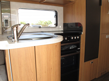  2019-autotrail-apache-632-for-sale-at4415-25.jpg