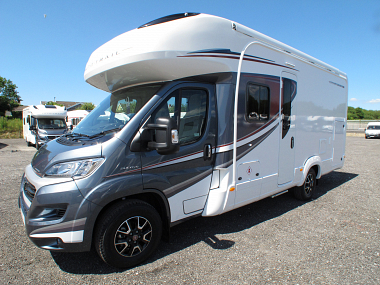 2019-autotrail-apache-632-for-sale-at4415-3.jpg