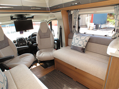  2019-autotrail-apache-632-for-sale-at4415-49.jpg