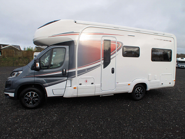  2019-autotrail-apache-634-for-sale-at4419-25.jpg