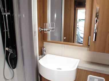  2019-autotrail-apache-634-for-sale-at4419-47.jpg