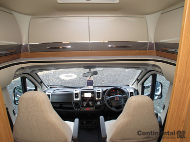  2019-autotrail-apache-634-for-sale-at4419-60.jpg
