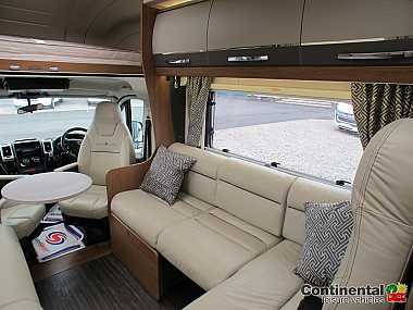  2019-autotrail-comanche-sor123-3.jpg