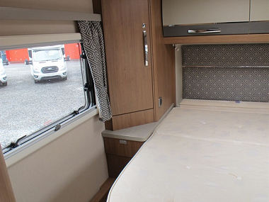  2019-autotrail-comanche-sor123-31.jpg