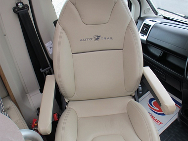  2019-autotrail-comanche-sor123-5.jpg