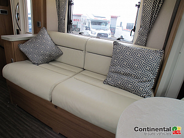  2019-autotrail-comanche-sor123-8.jpg