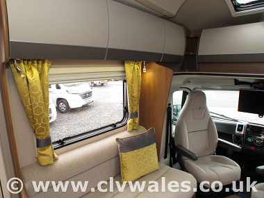  2019-autotrail-imala-715-for-sale-in-south-wales-at4311-23.jpg