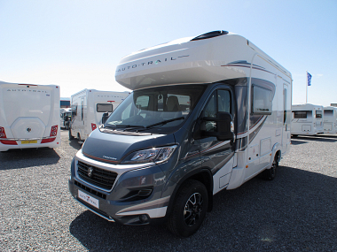 2019-autotrail-tracker-eks-for-sale-at4407-2.jpg