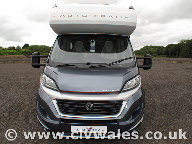  2019-autotrail-tracker-fb-at4298-3.jpg