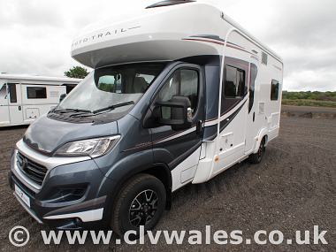  2019-autotrail-tracker-fb-at4298-4.jpg