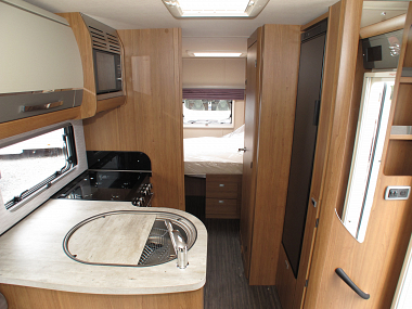  2019-autotrail-tracker-rb-for-sale-at4372-32.jpg