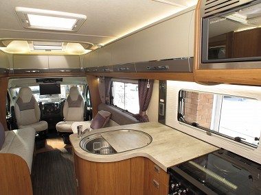  2019-autotrail-tracker-rs-for-sale-at4414-27.jpg