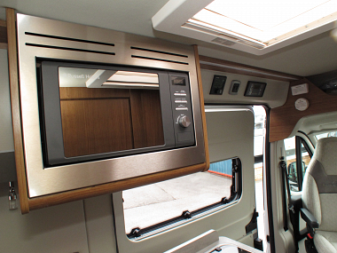  2019-autotrail-v-line-610-sport-at4336-31.jpg