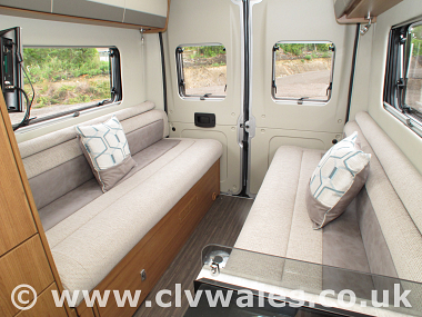  2019-autotrail-v-line-634-at4293-38.jpg