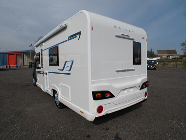  2019-bailey-alliance-76-4-for-sale-bm4378-4.jpg