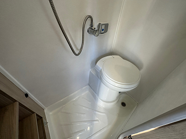  2019-chausson-twist-v697-for-sale-uc6103-40.jpg