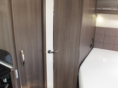  2019-elddis-encore-255-for-sale-uc5747-39.jpg