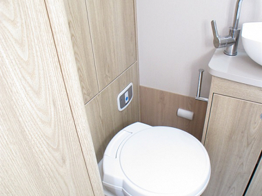  2019-elddis-prestige-185-for-sale-ros292-29.jpg